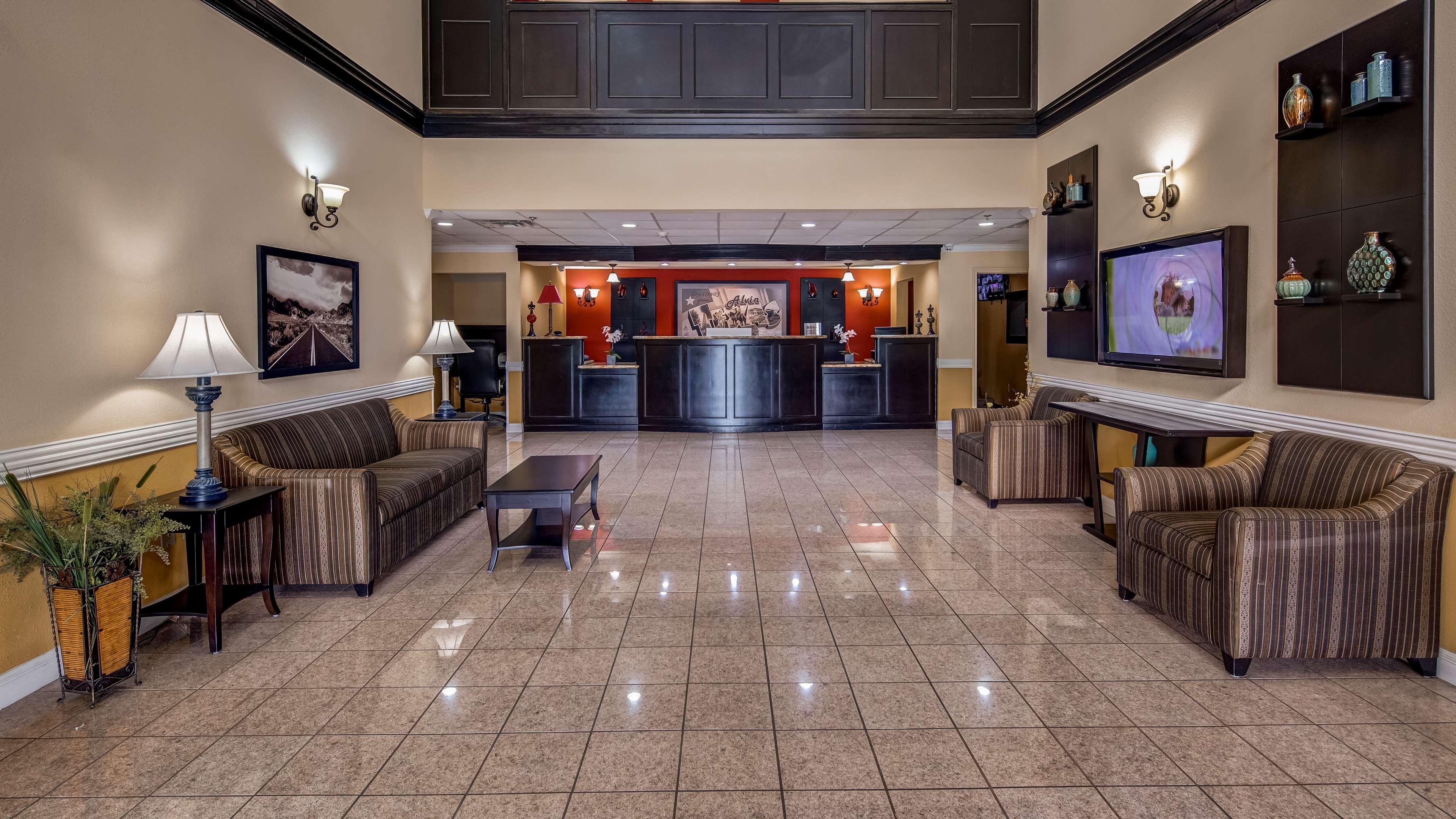 Surestay Plus Hotel By Best Western Alvin Extérieur photo