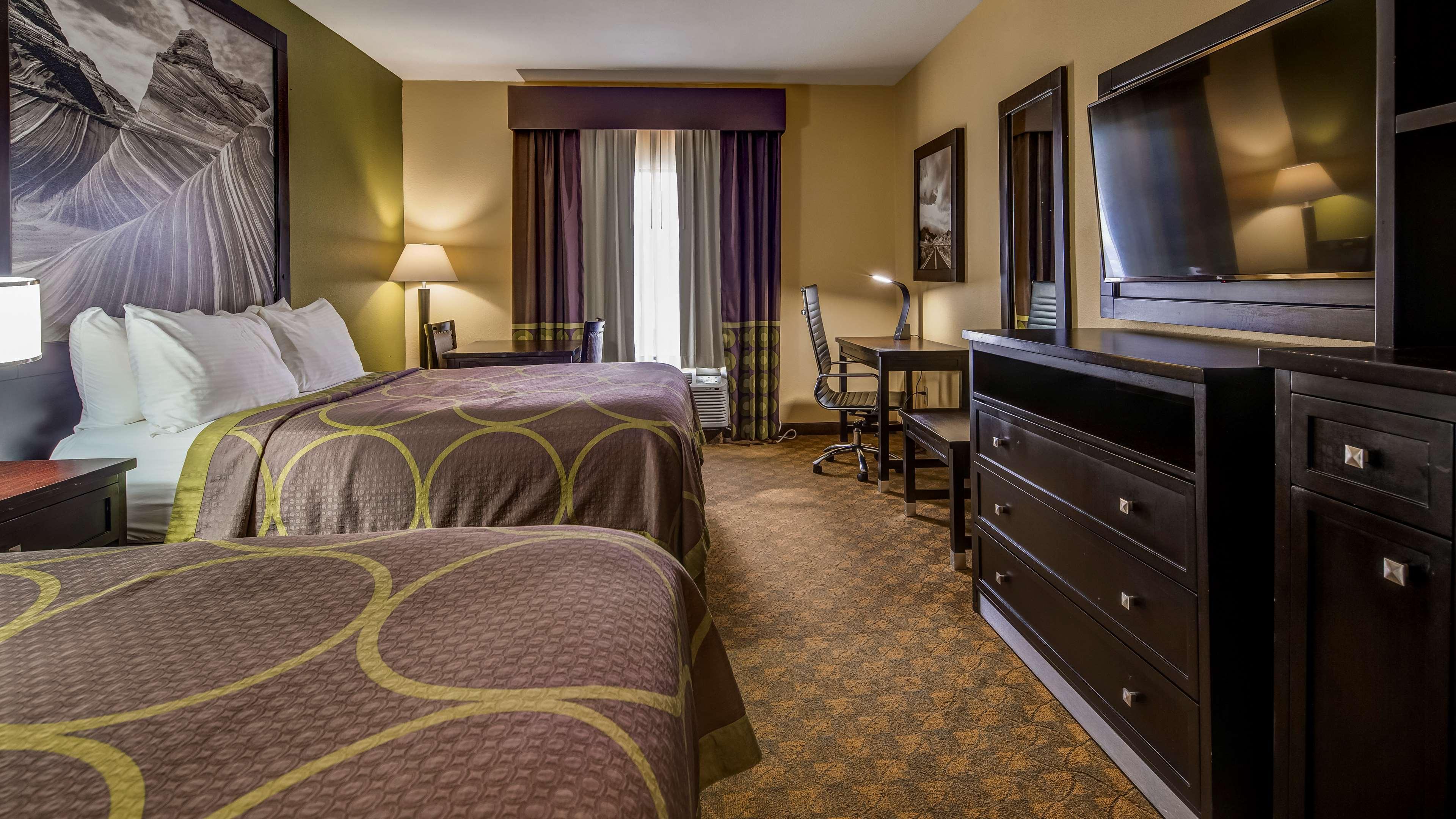 Surestay Plus Hotel By Best Western Alvin Extérieur photo